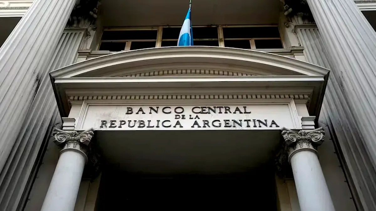El Banco Central realizó la mayor compra de dólares del mes y acumula casi USD 14.000 millones en 2026